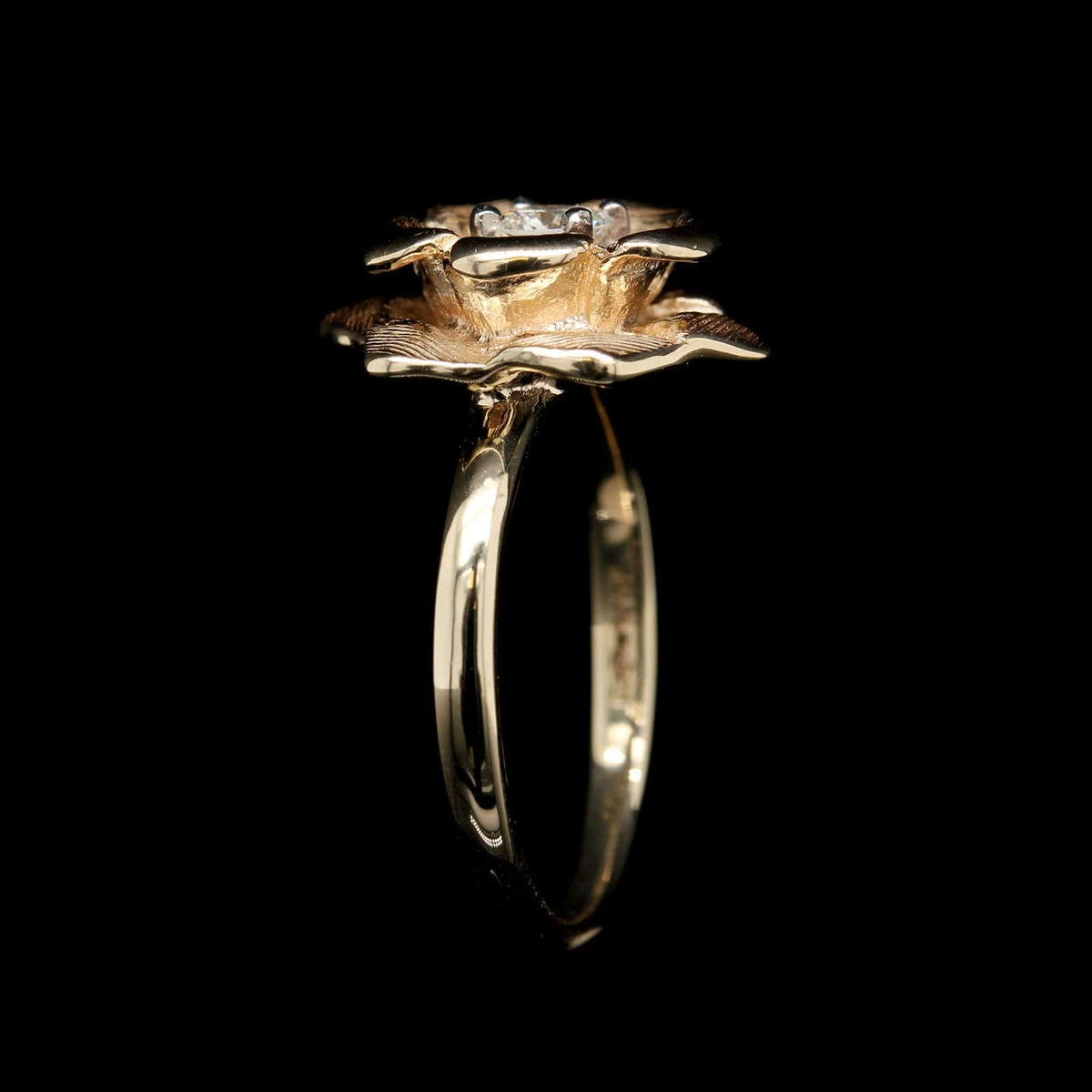14K Yellow Gold Estate Diamond Flower Ring