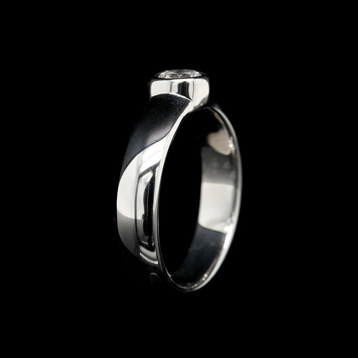 14K White Gold Estate Diamond Ring