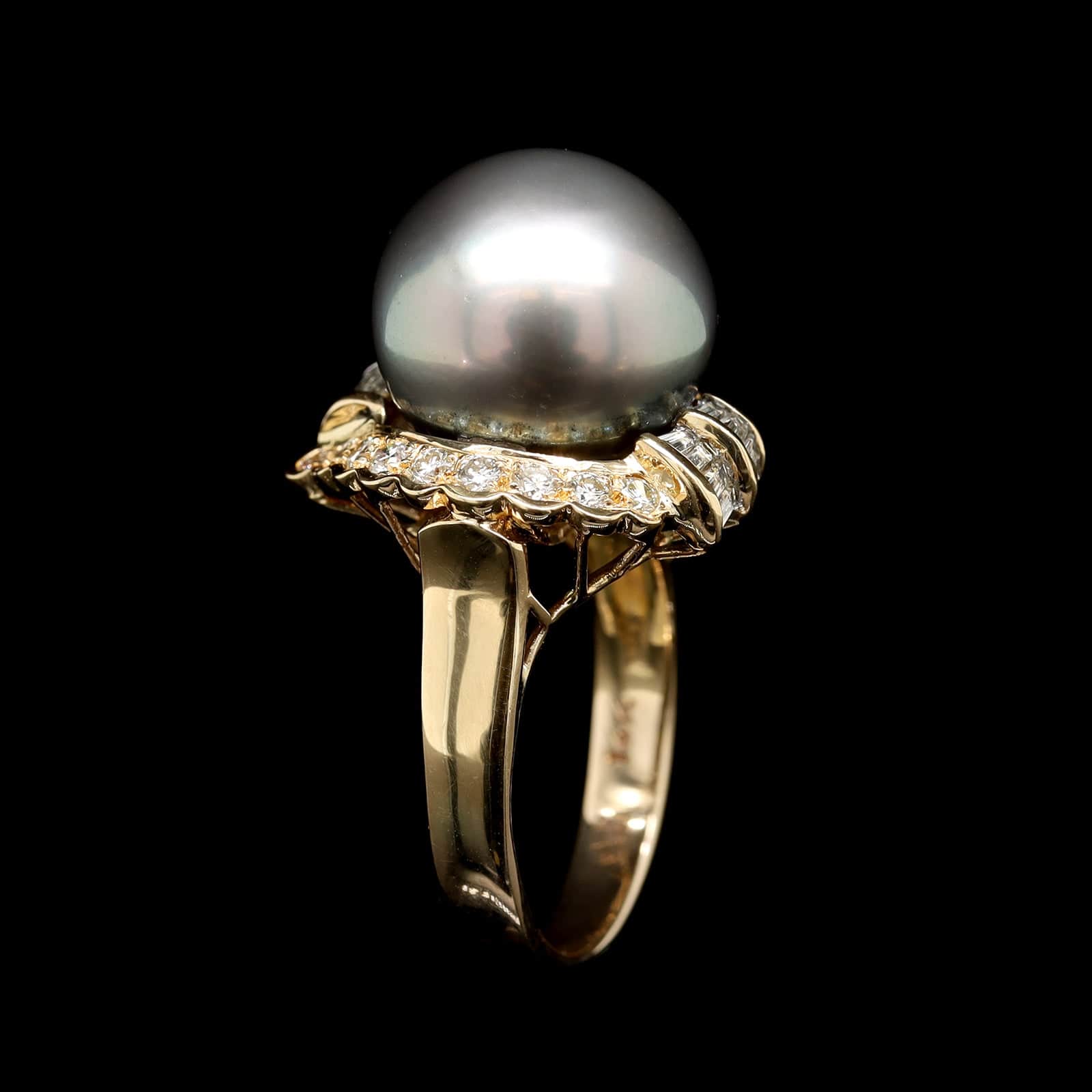 14K Yellow Gold Estate Tahitian Pearl and Diamond Ring