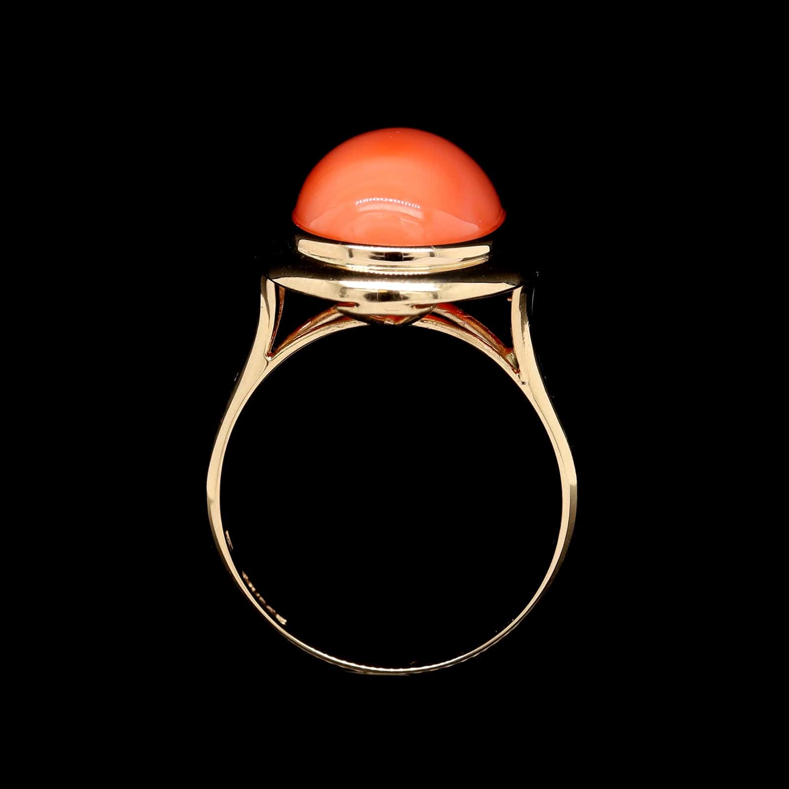 14K Yellow Gold Estate Coral Ring
