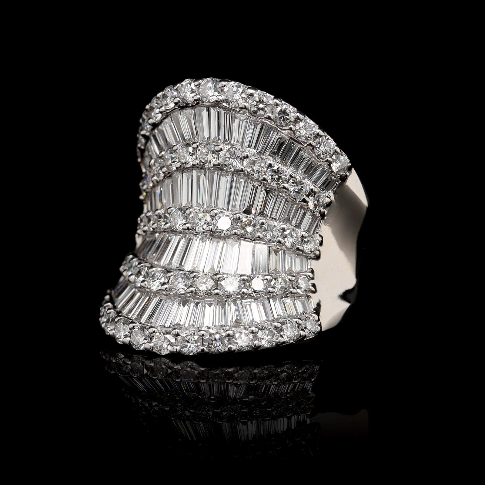 18K White Gold Estate Diamond Saddle Ring