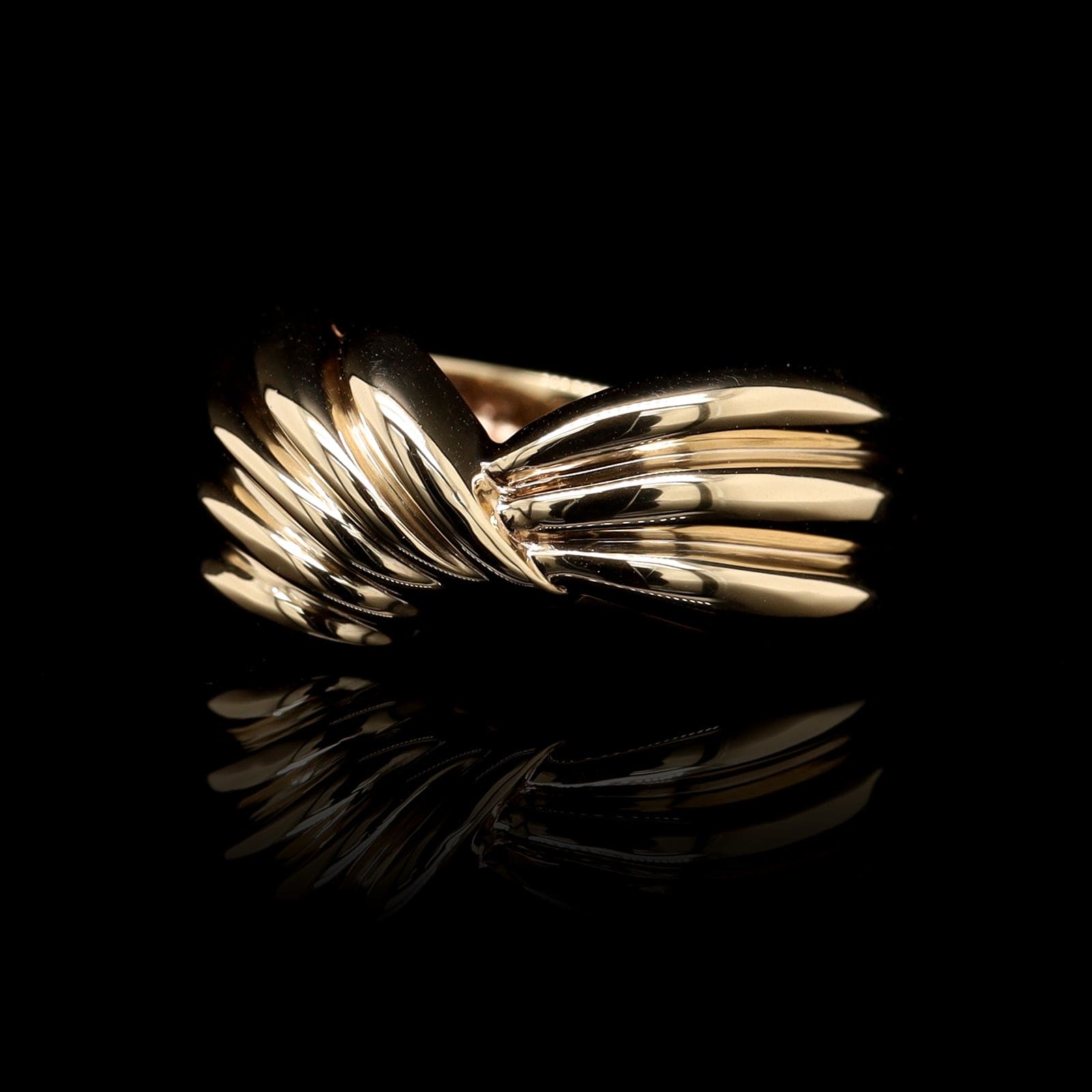 14K Yellow Gold Estate Ribbed Dome Ring