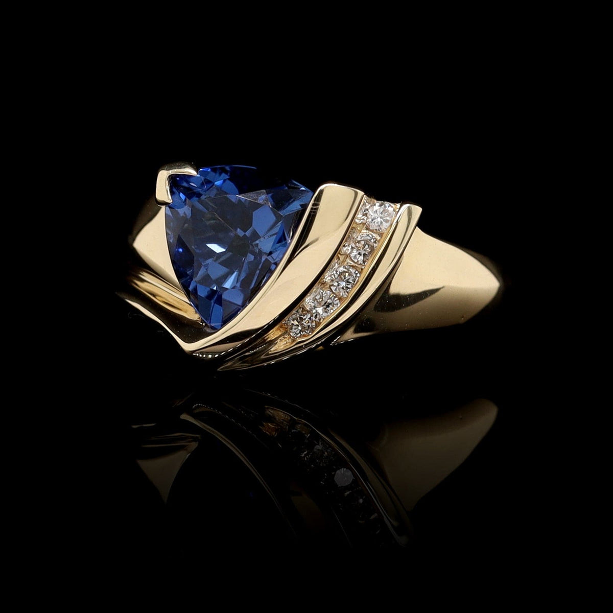 14K Yellow Gold Estate Tanzanite and Diamond Ring