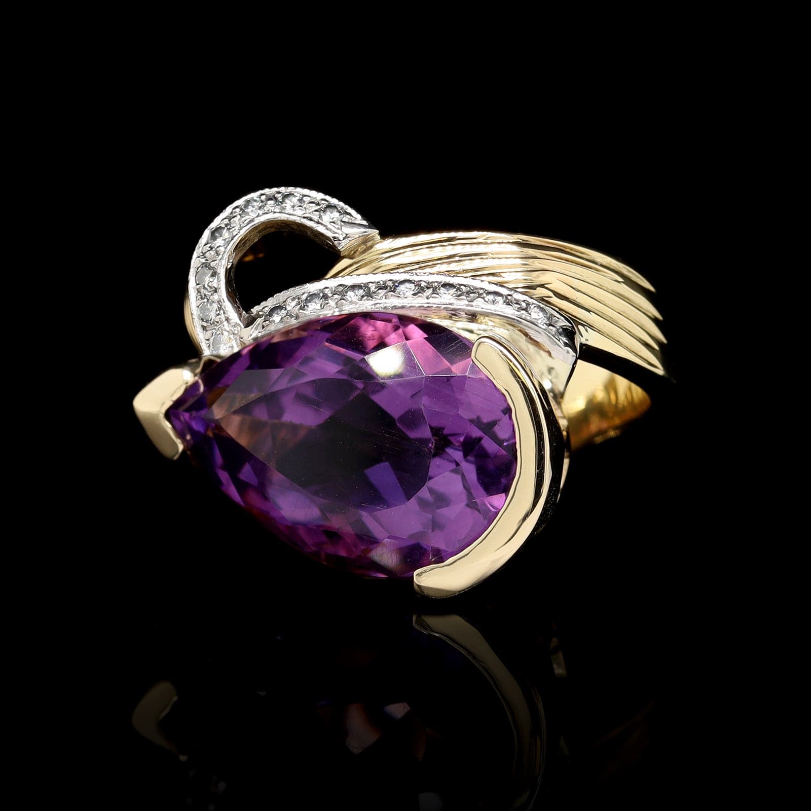 18K Yellow Gold Estate Amethyst and Diamond Ring