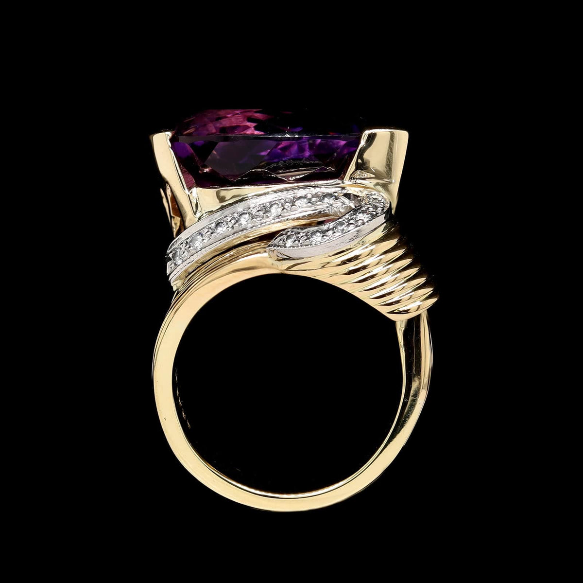 18K Yellow Gold Estate Amethyst and Diamond Ring