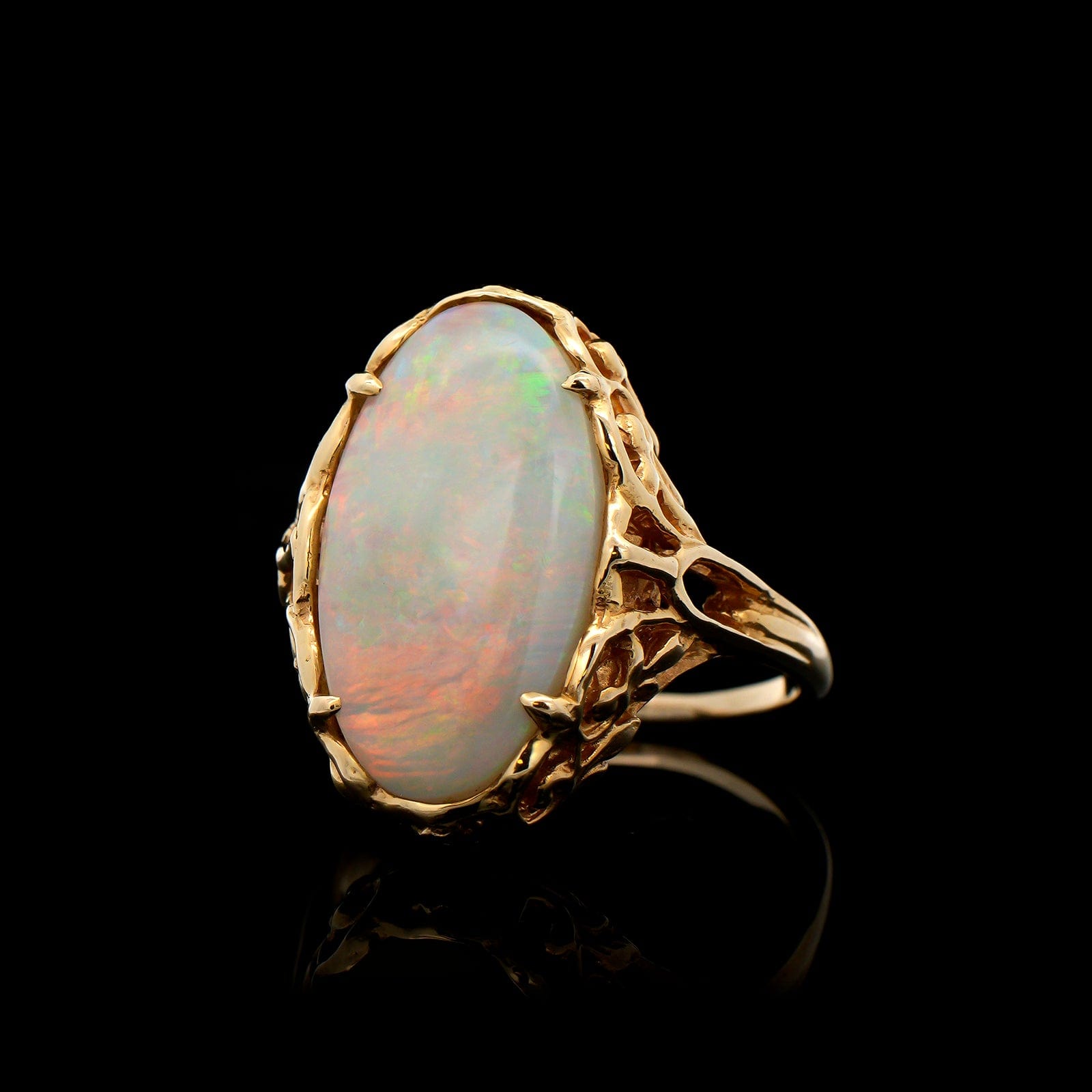 18K Yellow Gold Estate Opal Ring