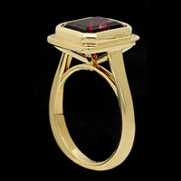 18K Yellow Gold Estate Garnet Ring