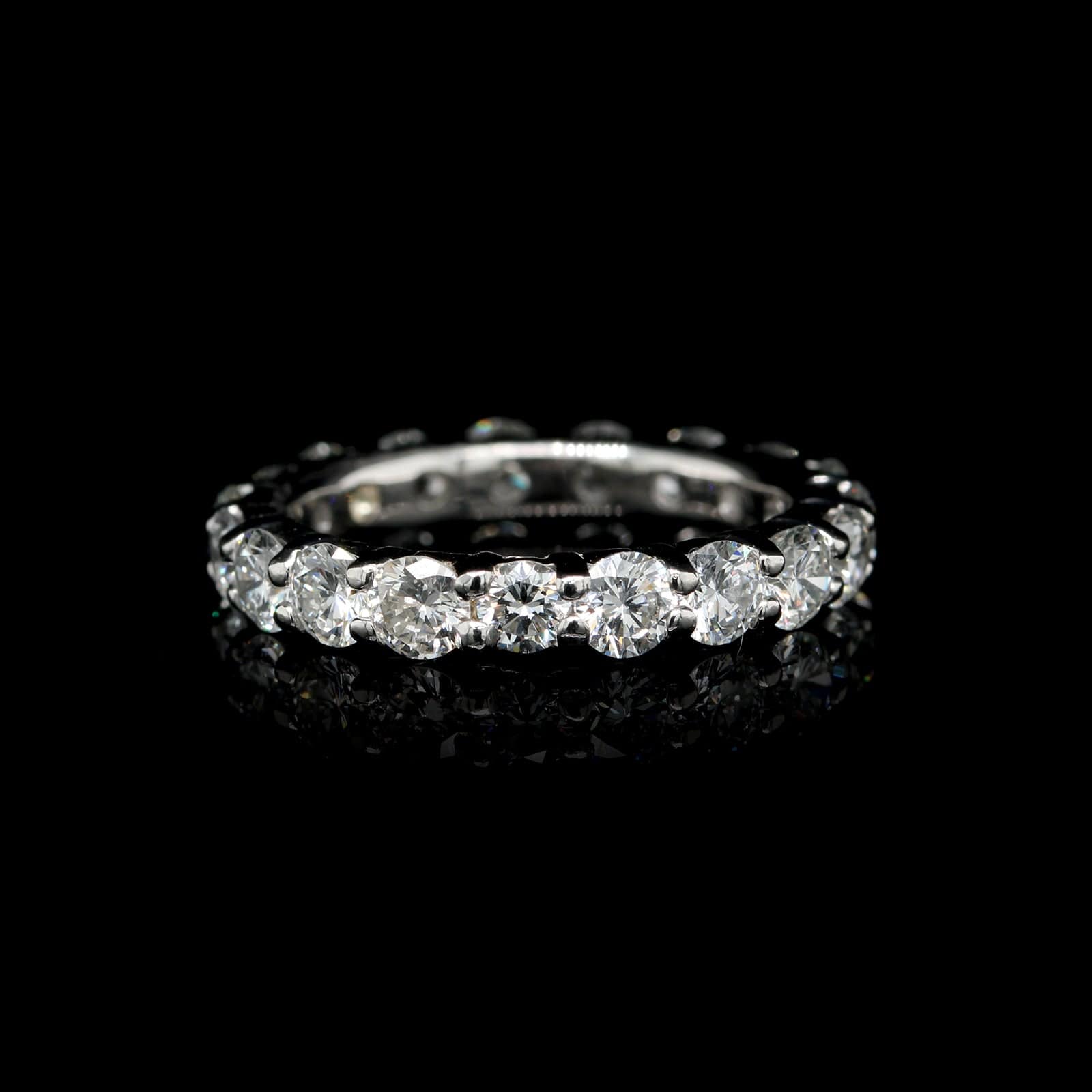 18K White Gold Estate Diamond Eternity Band