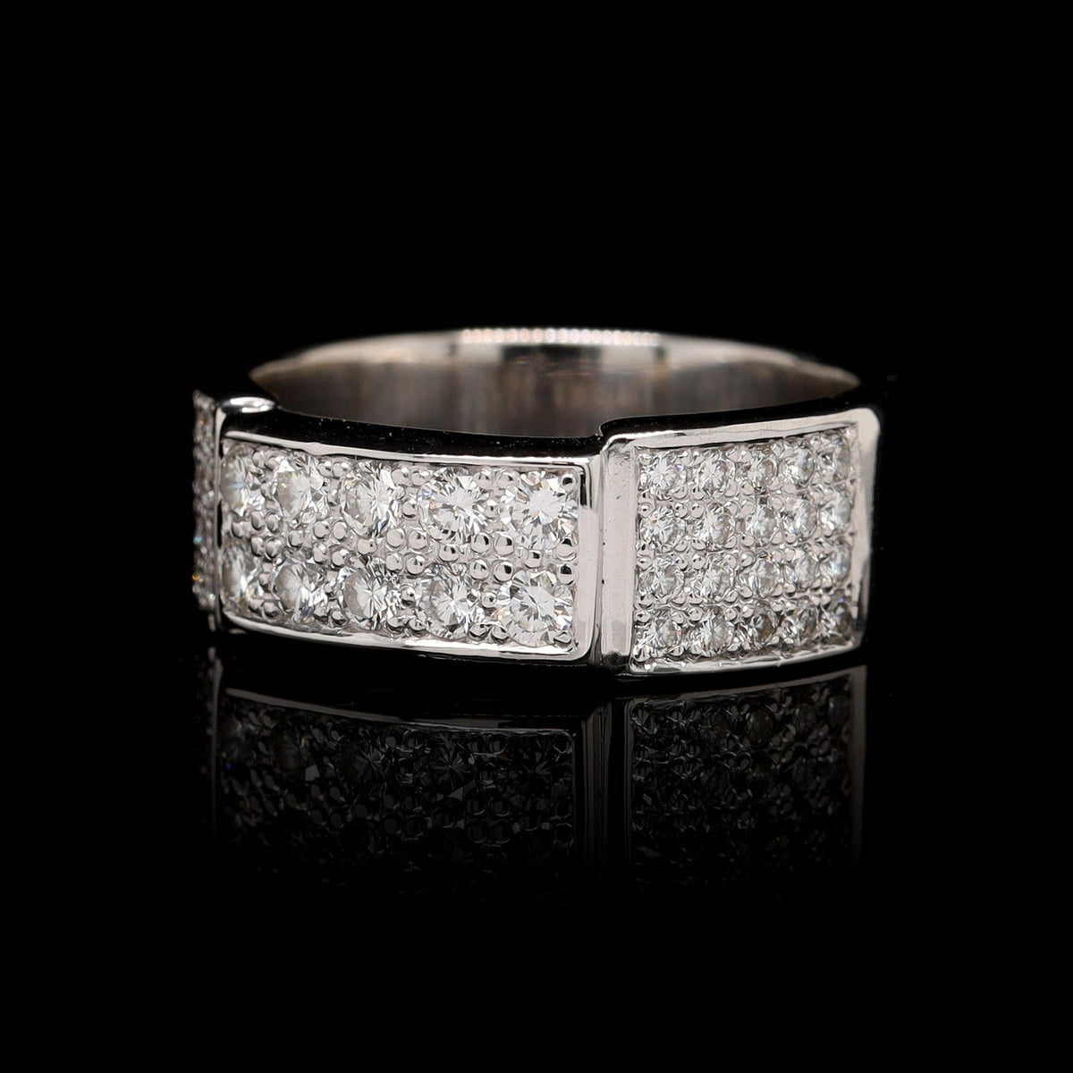 18K White Gold Estate Diamond Band
