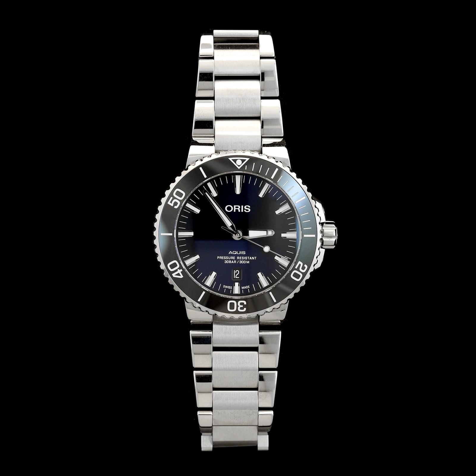 Stainless Steel Pre-Owned Oris Aquis Date Estate Watch