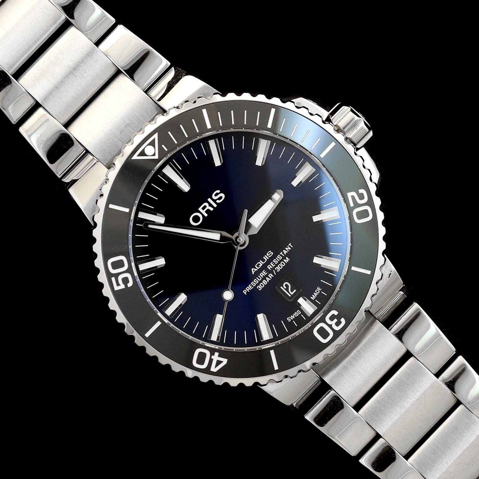 Stainless Steel Pre-Owned Oris Aquis Date Estate Watch