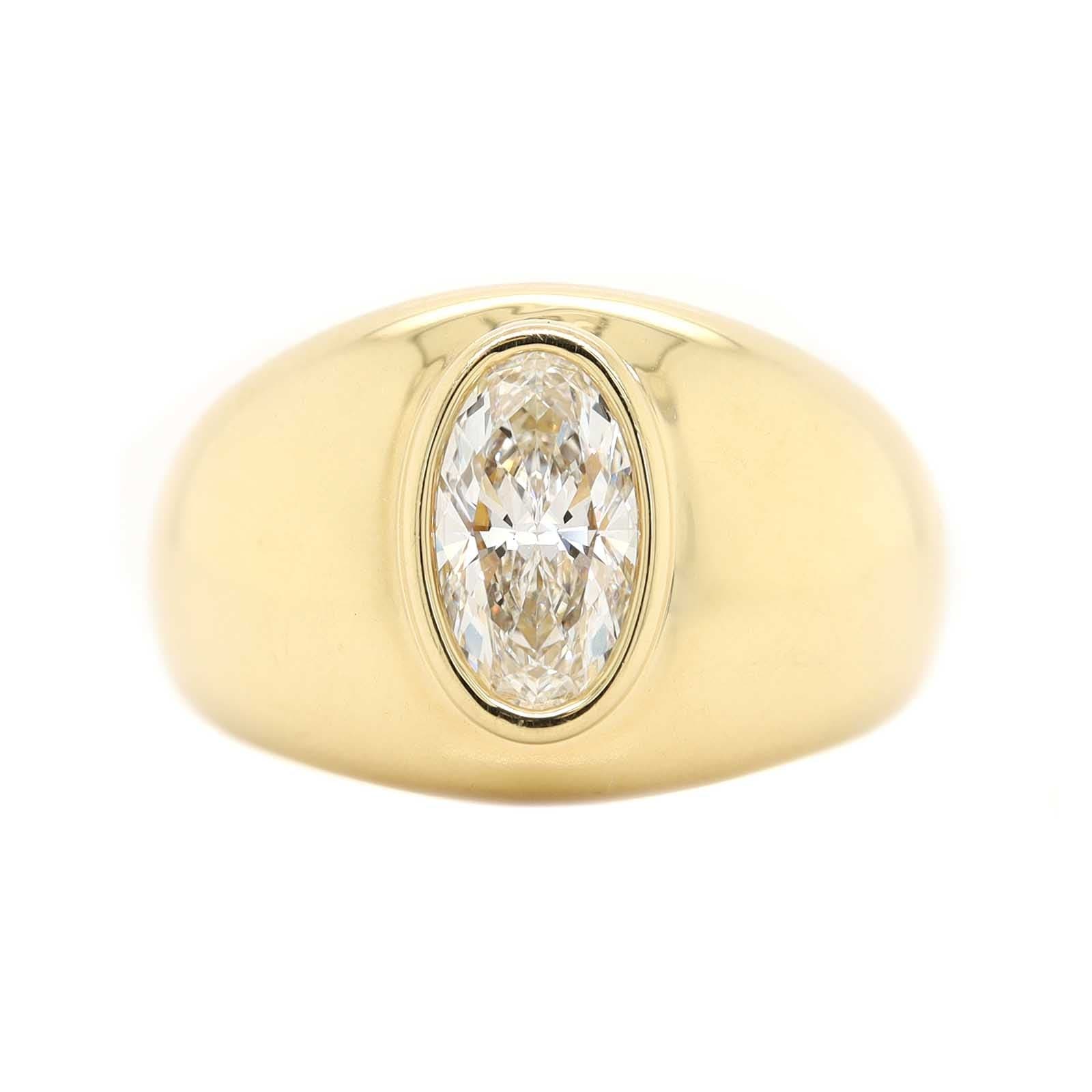 18K Yellow Gold Oval Shaped Diamond Ring