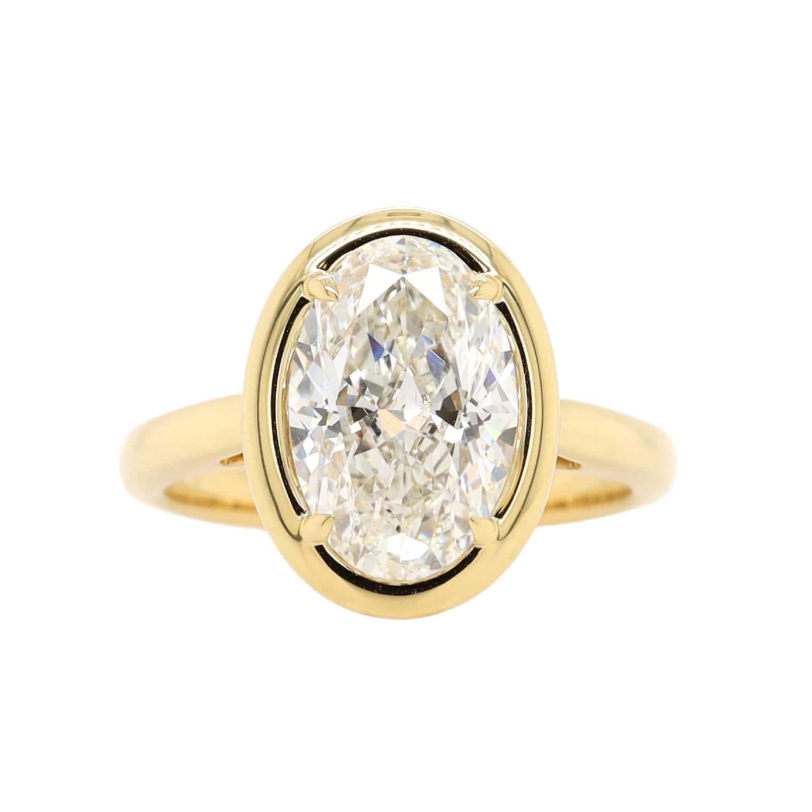 18K Yellow Gold Oval Shaped Diamond Ring
