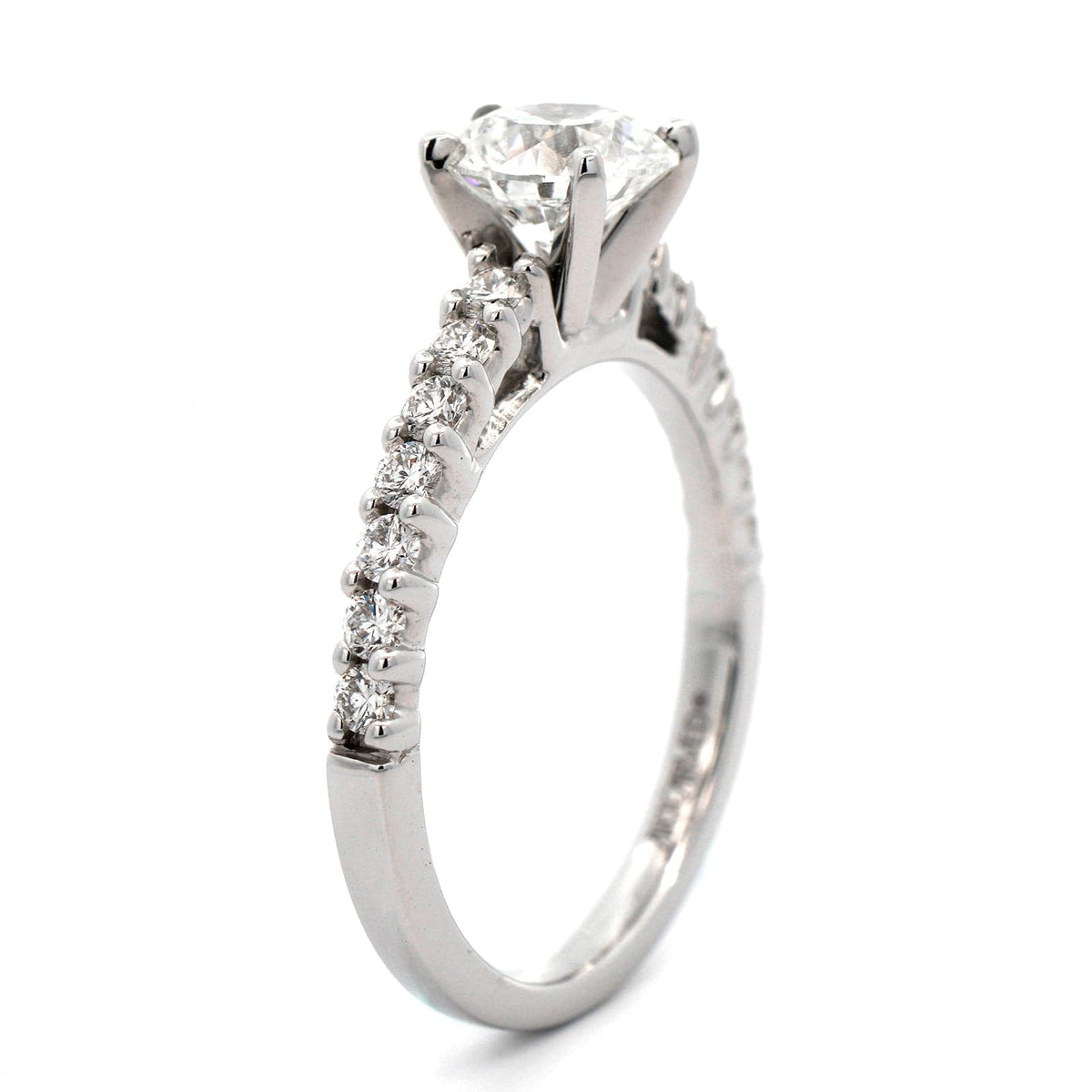 18K White Gold Round Diamond Engagement Ring