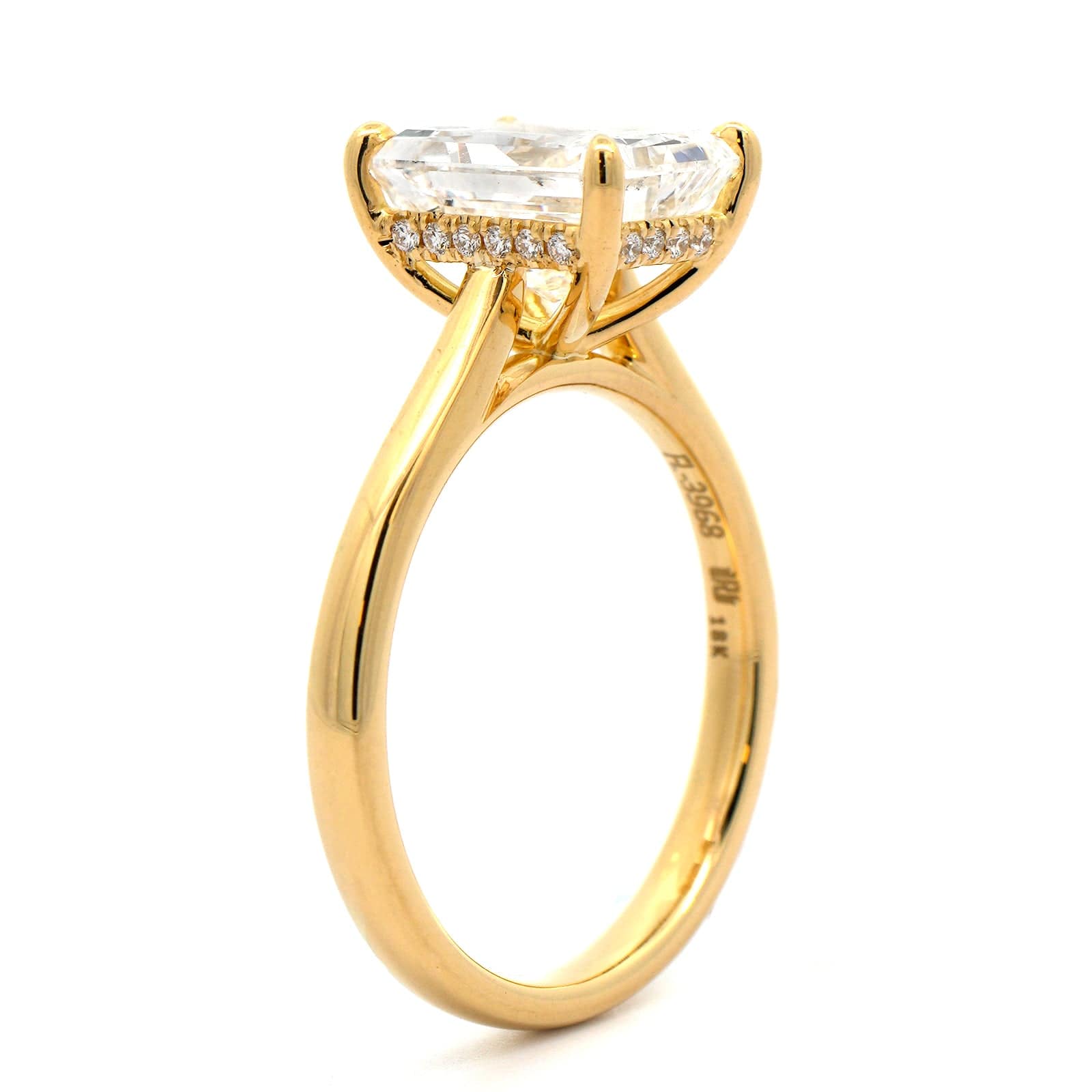 18K Yellow Gold Radiant Cut Diamond Engagement Ring