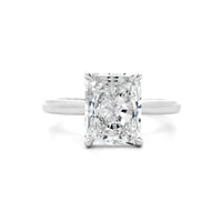 18K White Gold Radiant Cut Diamond Ring