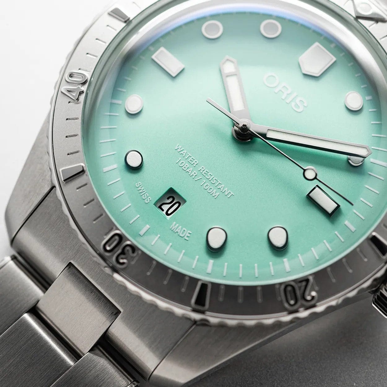 Oris Divers Sixty-Five Cotton Candy