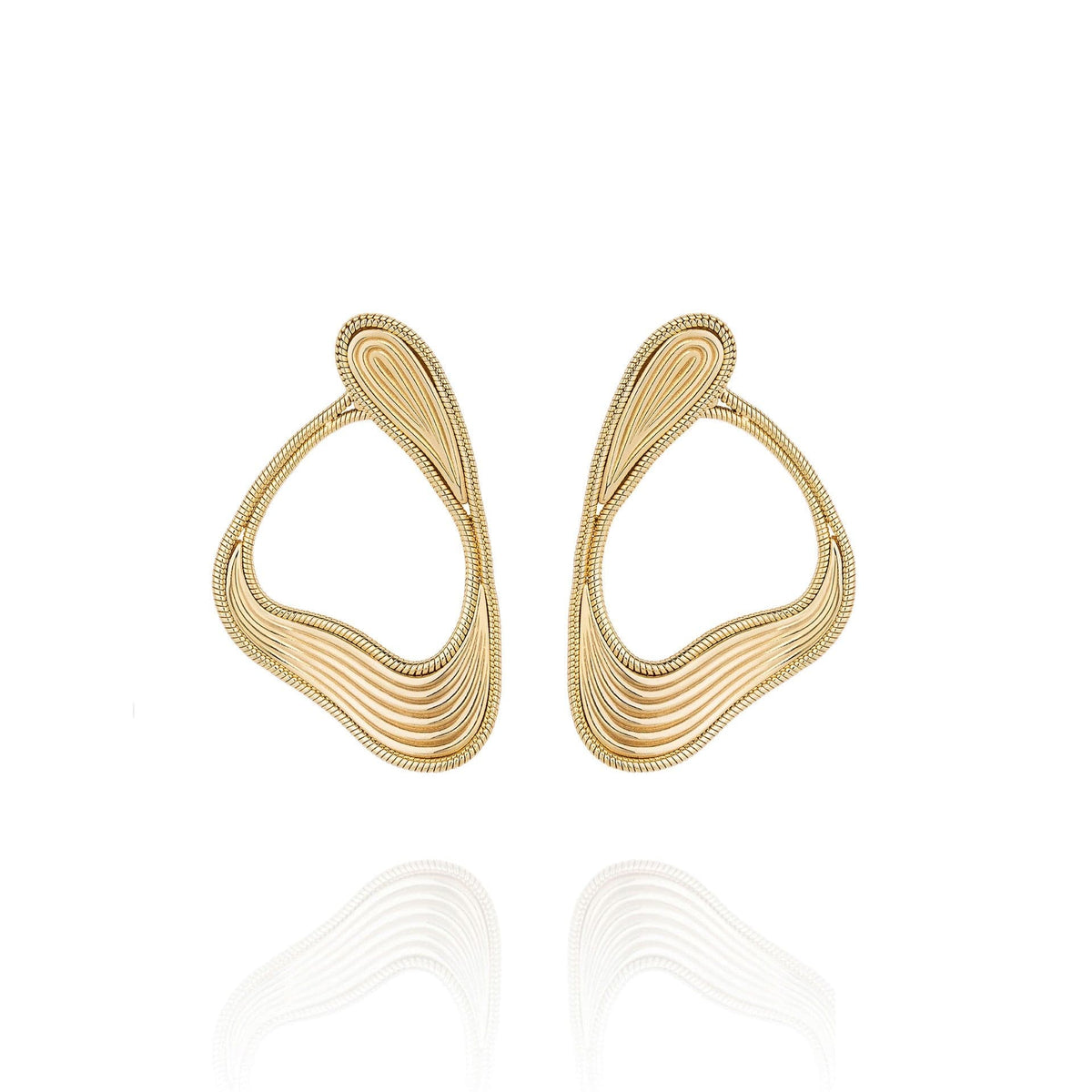 Fernando Jorge 18K Yellow Gold Stream Line Open Hoop Earrings