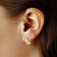 14K Yellow Gold X-Small Puff Bottom Hoop Earrings