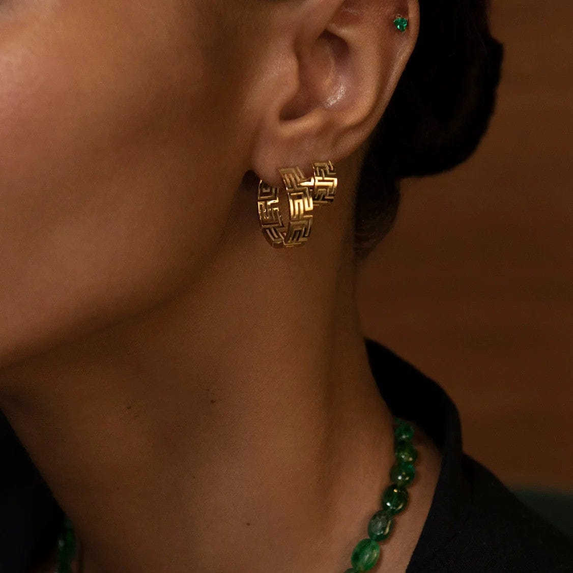 Azlee 18K Yellow Gold Tessellate Huggie Hoops