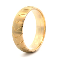 14K Yellow Gold Shell Apex Engraved Satin Band