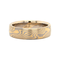 18K Yellow Gold and Palladium Maple Pattern Wedding Band