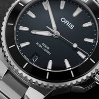 Oris Aquis Date
