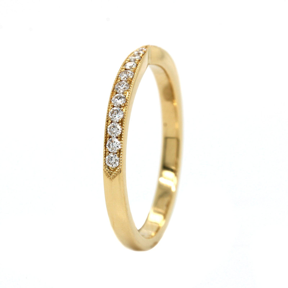 18K Yellow Gold Pinched Center Diamond Bead Set Band