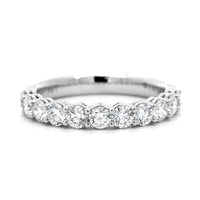 18K White Gold Shared Prong Round Diamond Wedding Ring