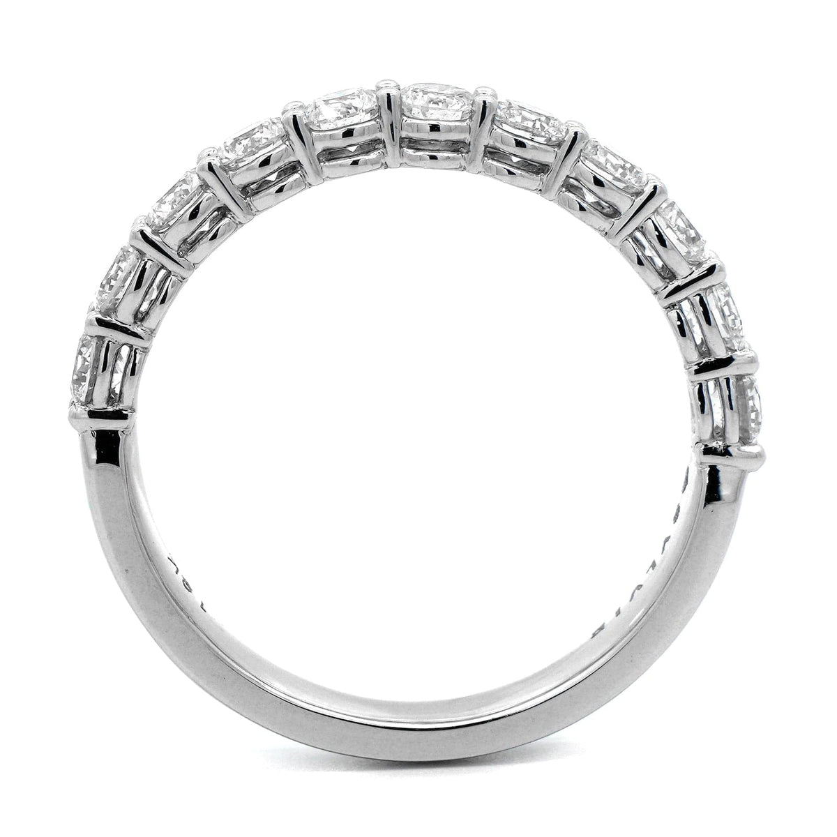 18K White Gold Shared Prong Round Diamond Wedding Ring