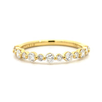 18K Yellow Gold Alternating Small and Large Diamond Wedding Ring