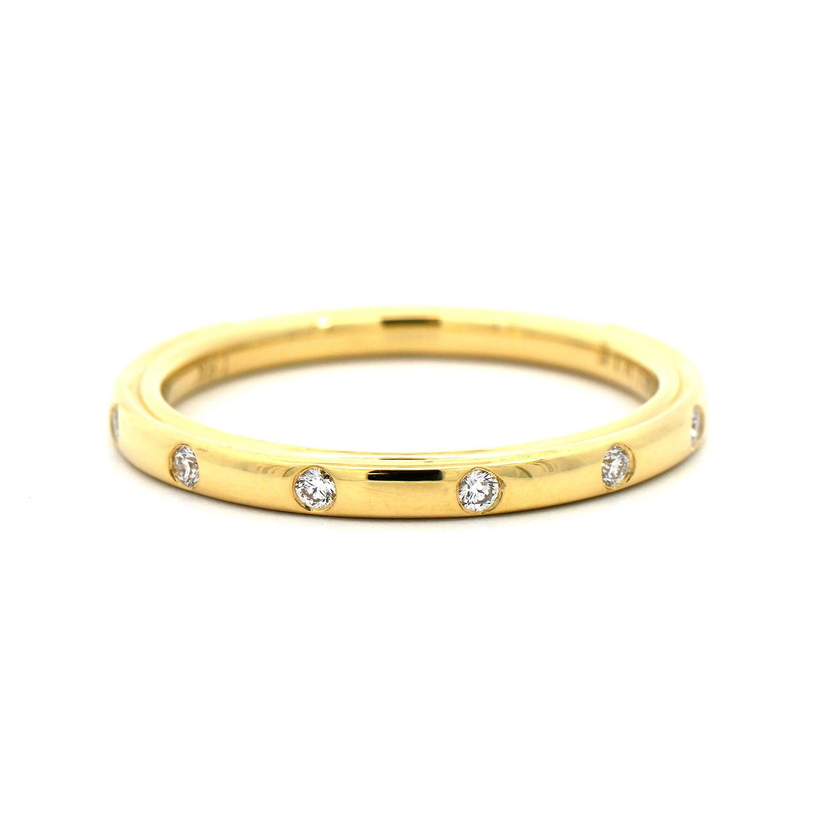 18K Yellow Gold Burnished Set Diamond Wedding Ring