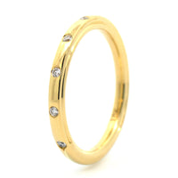 18K Yellow Gold Burnished Set Diamond Wedding Ring
