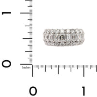 18K White Gold Baguette and Round Diamond Prong Set Band