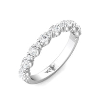 Platinum Alternating Size Diamond Single Prong Band