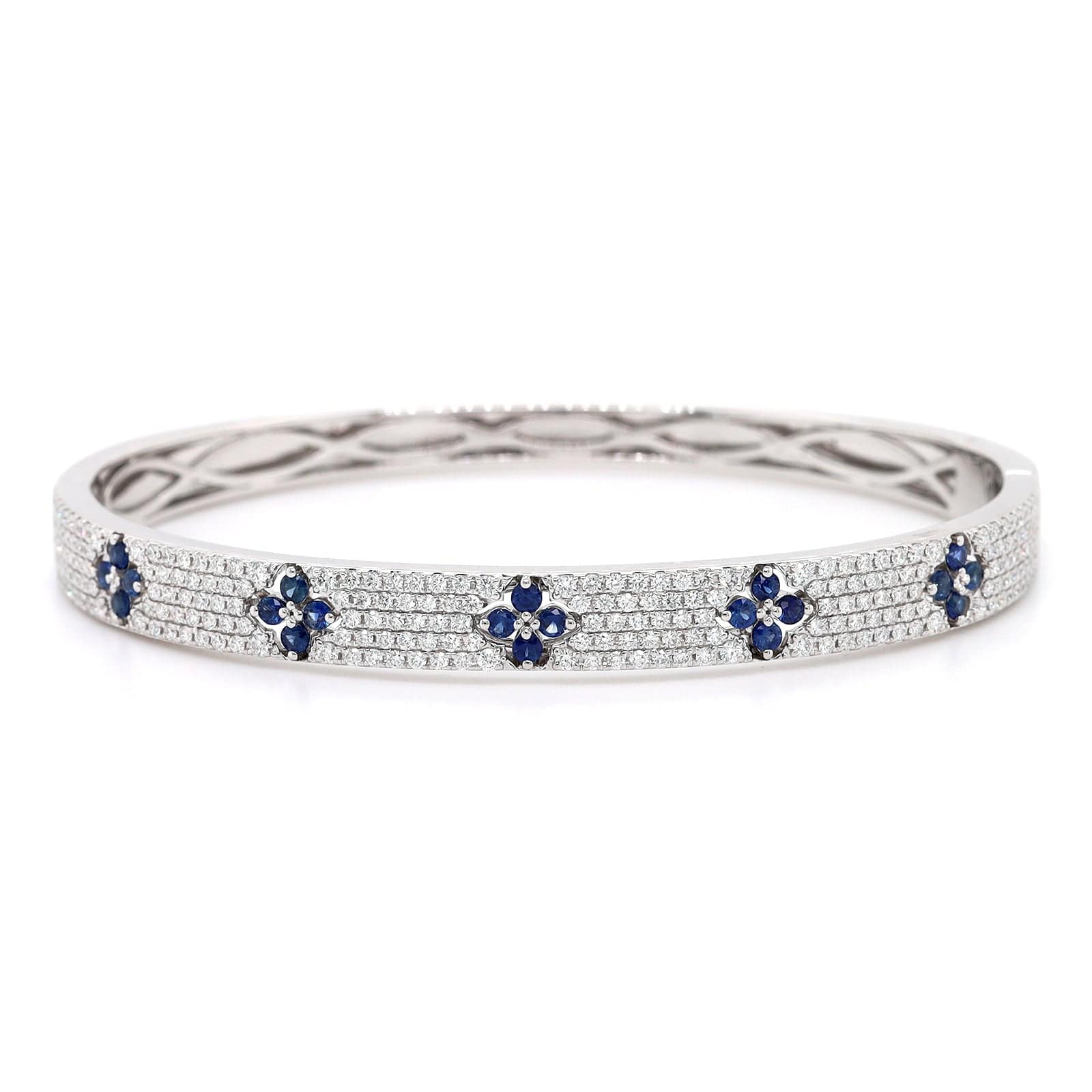 18K White Gold Pave Diamond and Blue Sapphire Clover Station Bangle bracelet