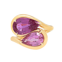 Vanessa Fernandez 18K Yellow Gold One-of-a-Kind Pear Shaped Sapphire Curva Ring
