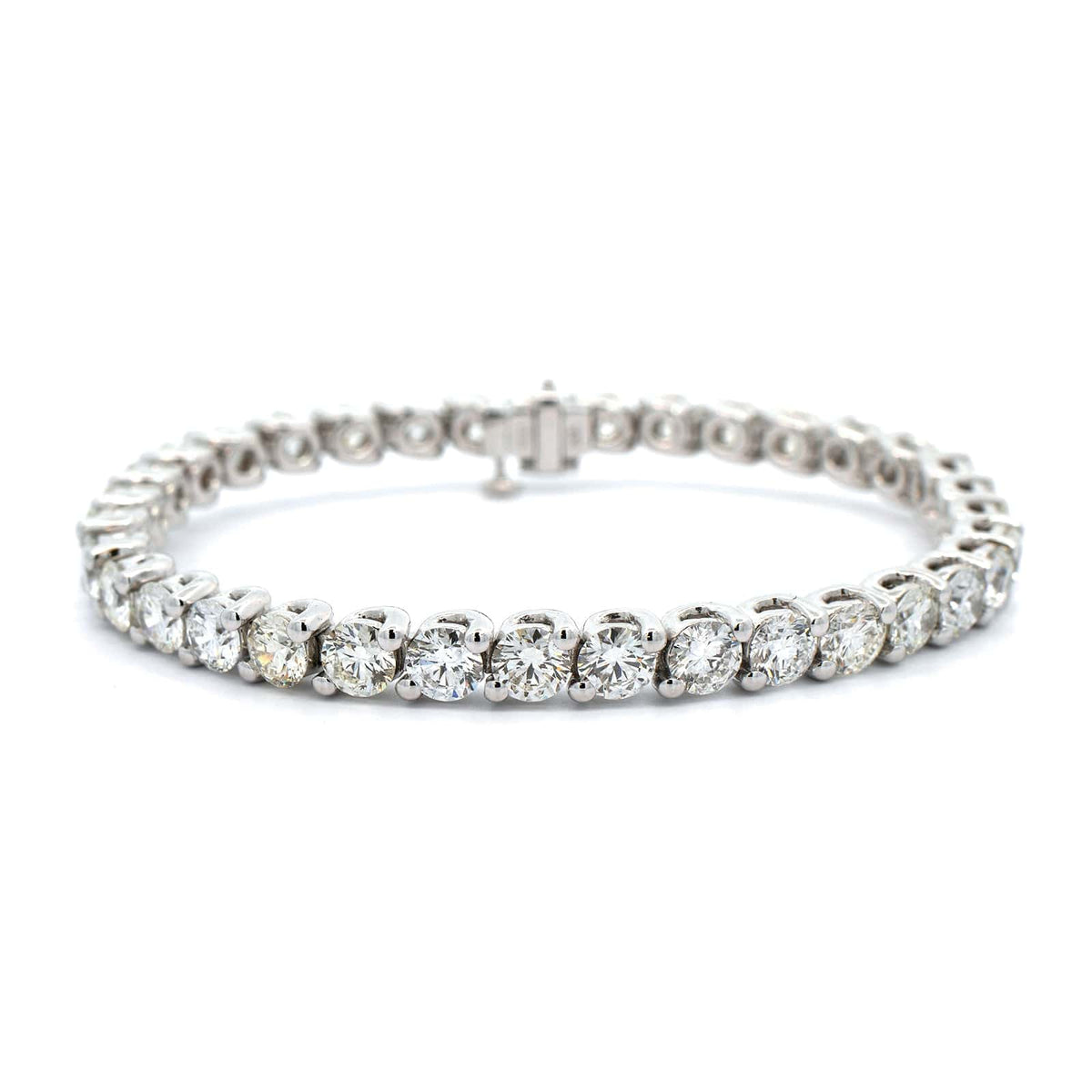 18K White Gold Shared Prong Diamond Tennis Bracelet