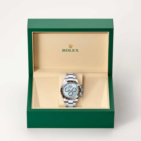 Rolex Cosmograph Daytona watch in box