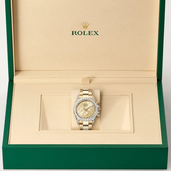 Rolex Cosmograph Daytona watch in box