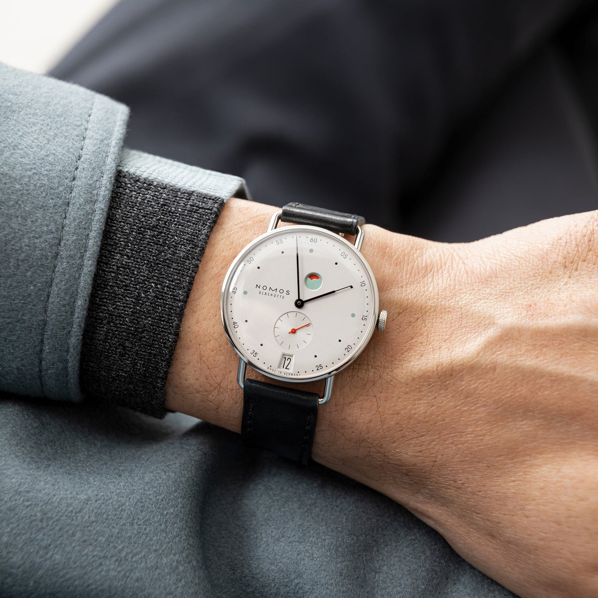 Nomos Metro Datum Gangreserve 1101
