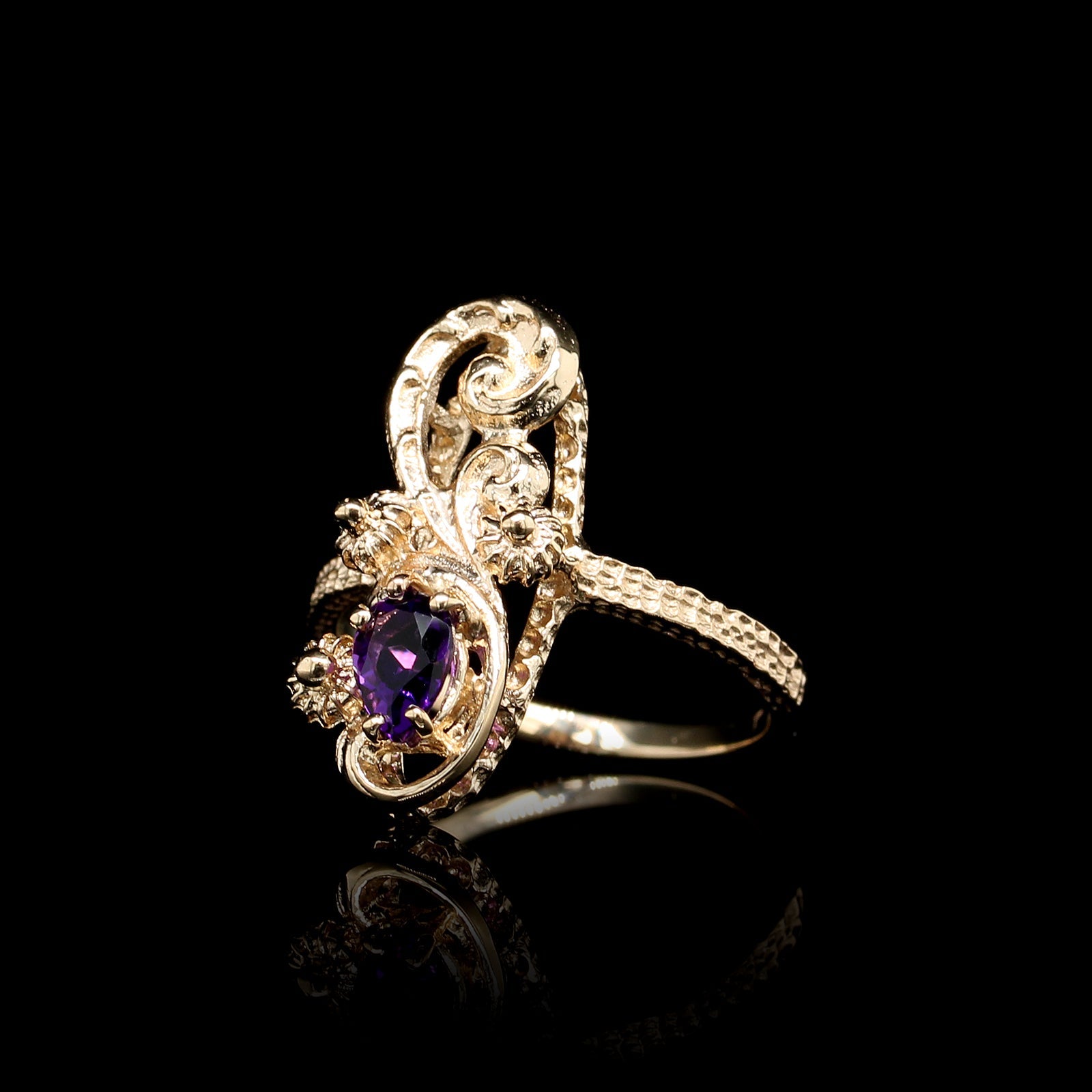 14K Yellow Gold Estate Amethyst Ring, Long's Jewelers