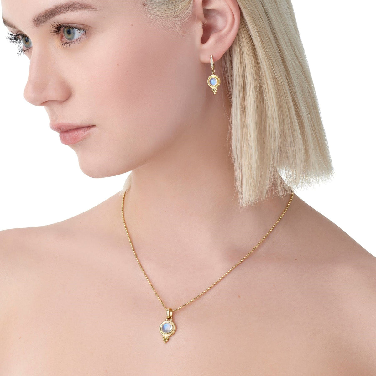 18K Yellow Gold Moonstone Pendant, Yellow Gold, Long's Jewelers