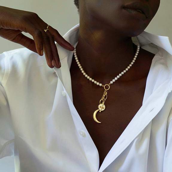 18K Yellow Gold Crescent Moon Charm with Diamonds