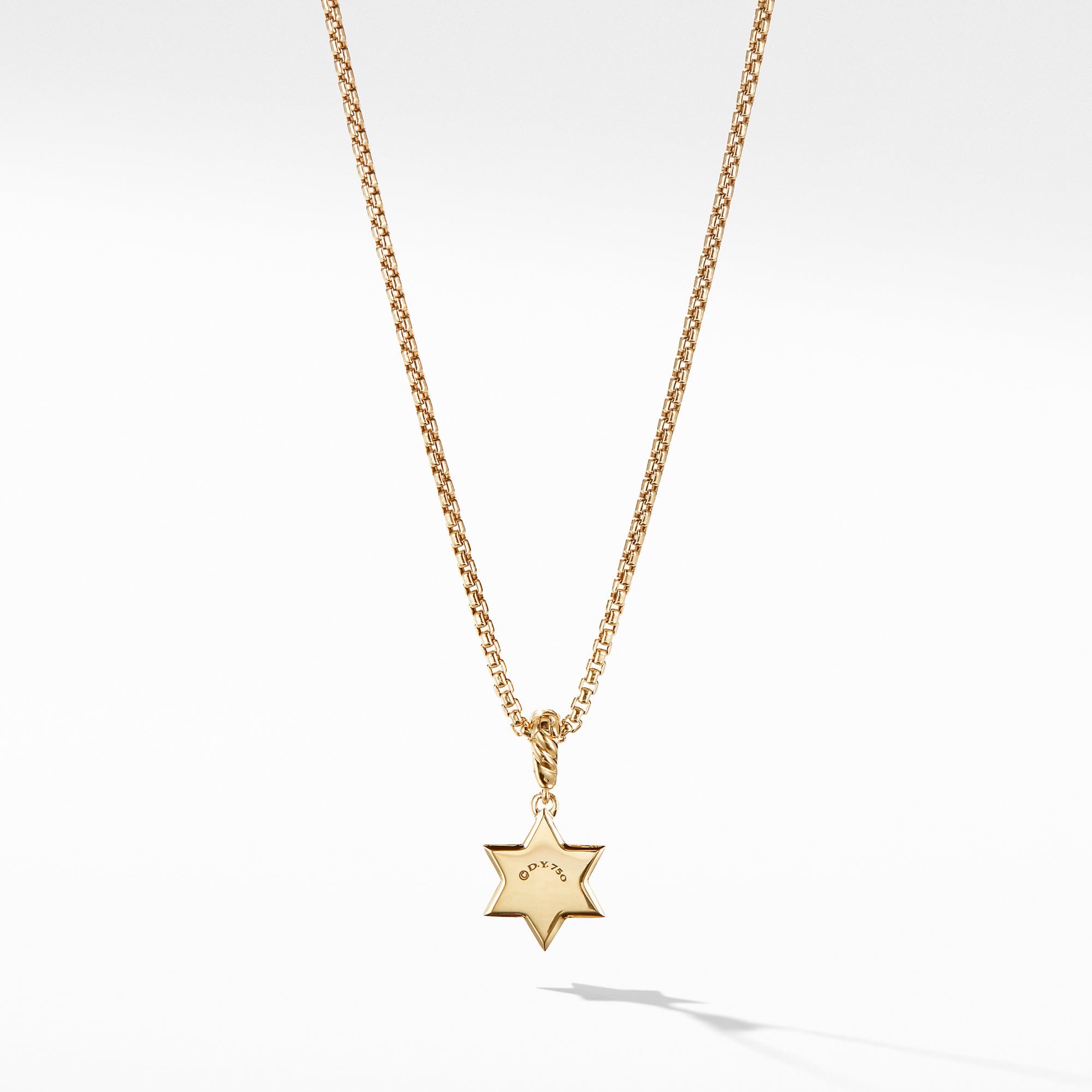 Star of David Pendant in 18K Yellow Gold with Diamonds