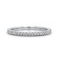 18K White Gold Shared Prong Diamond Band
