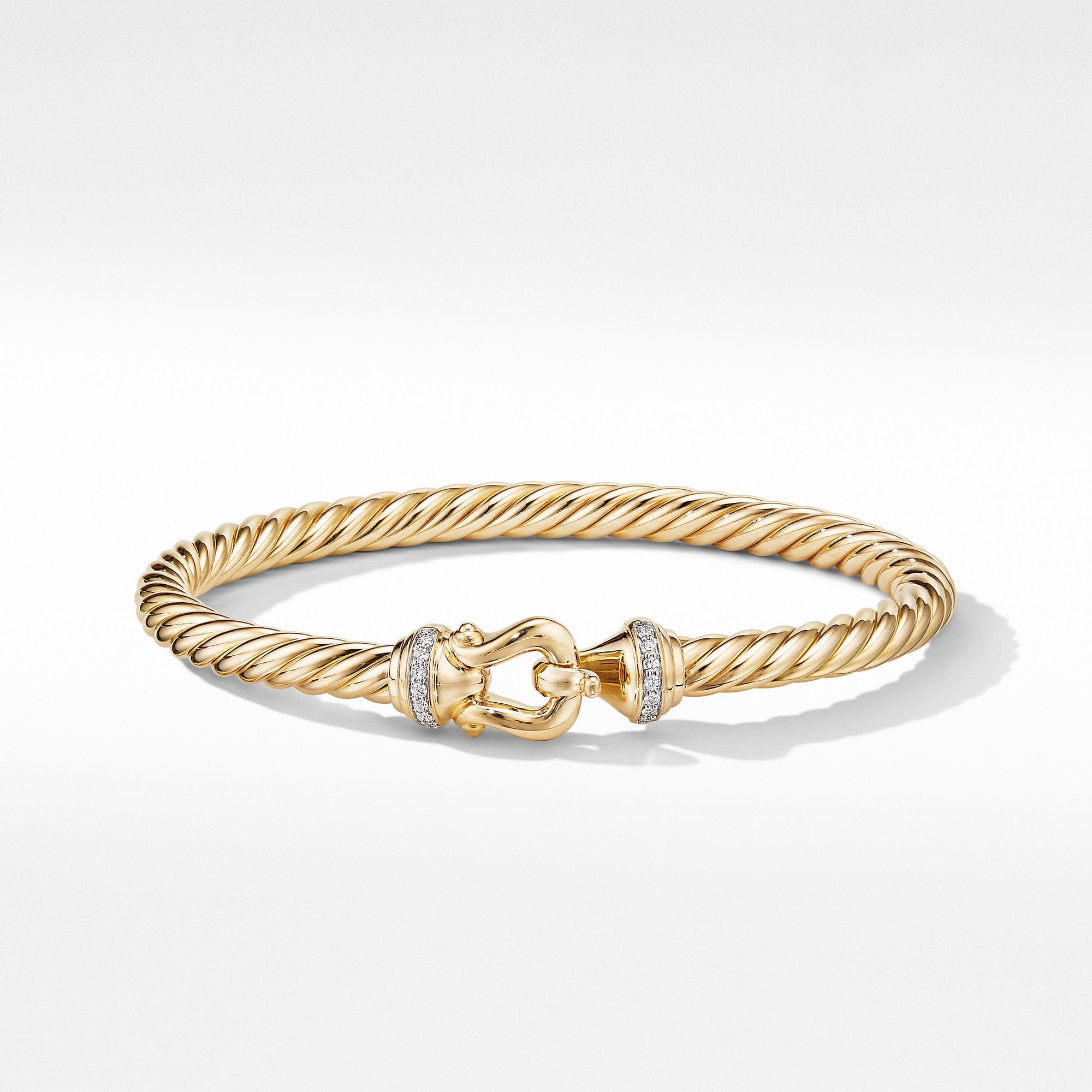 Buckle Bracelet in 18K Yellow Gold with Diamonds