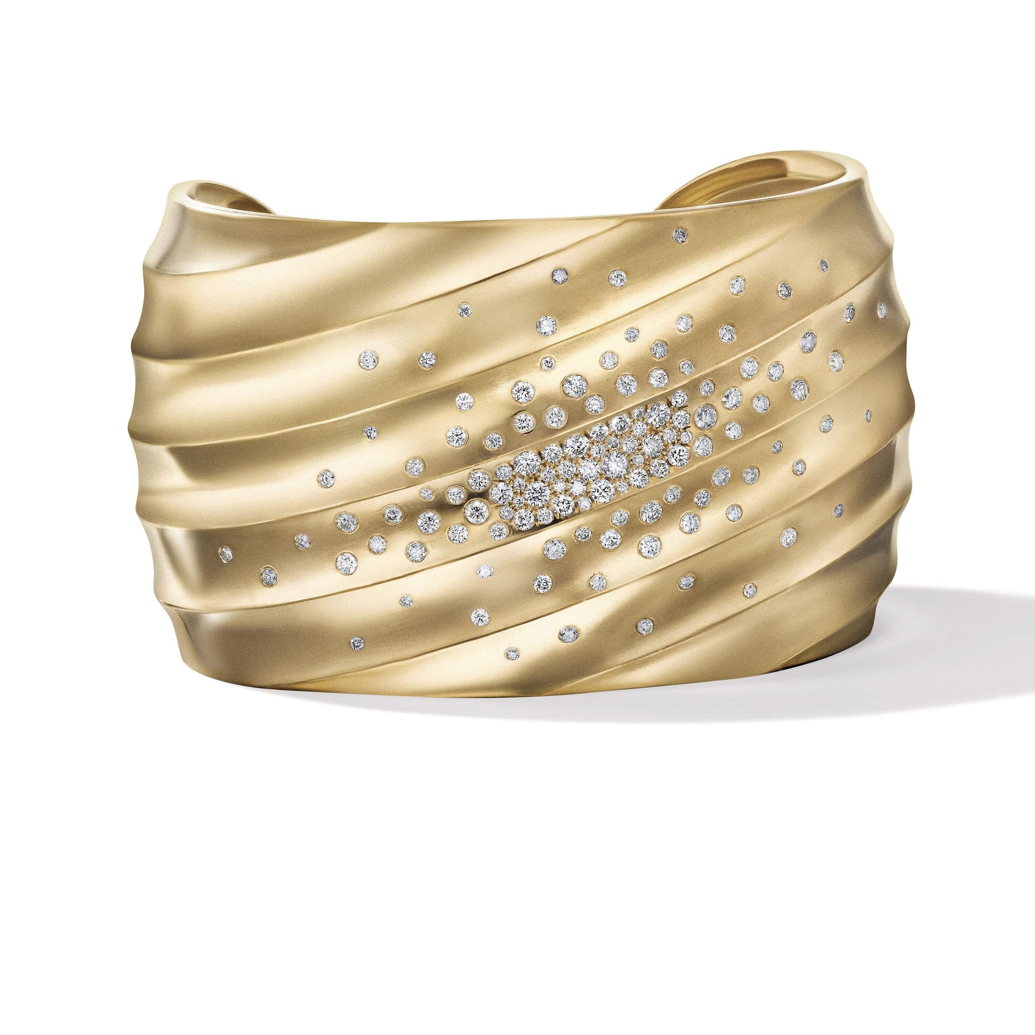 Cable Edge™ Cuff Bracelet in Recycled 18K Yellow Gold with Pavé Diamonds