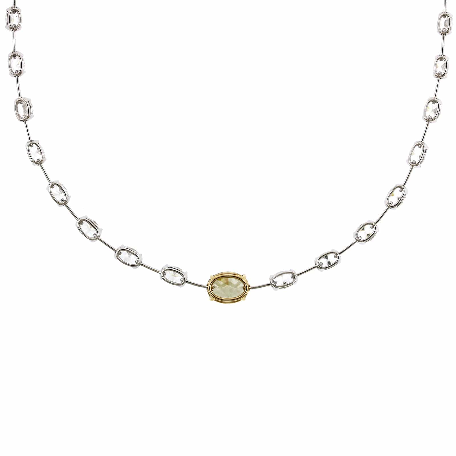 Etho Maria 18K White Gold Oval Diamond Necklace