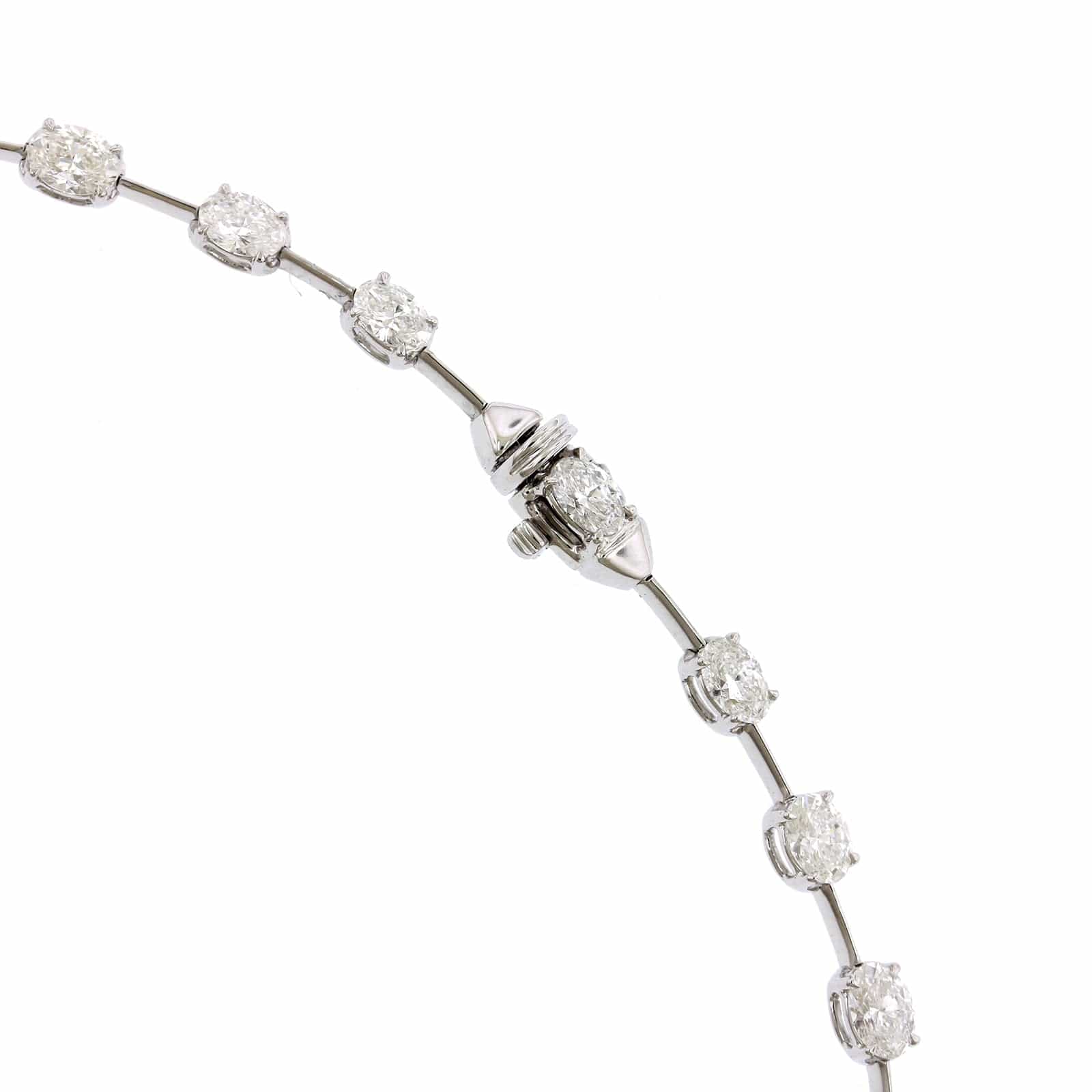 Etho Maria 18K White Gold Oval Diamond Necklace